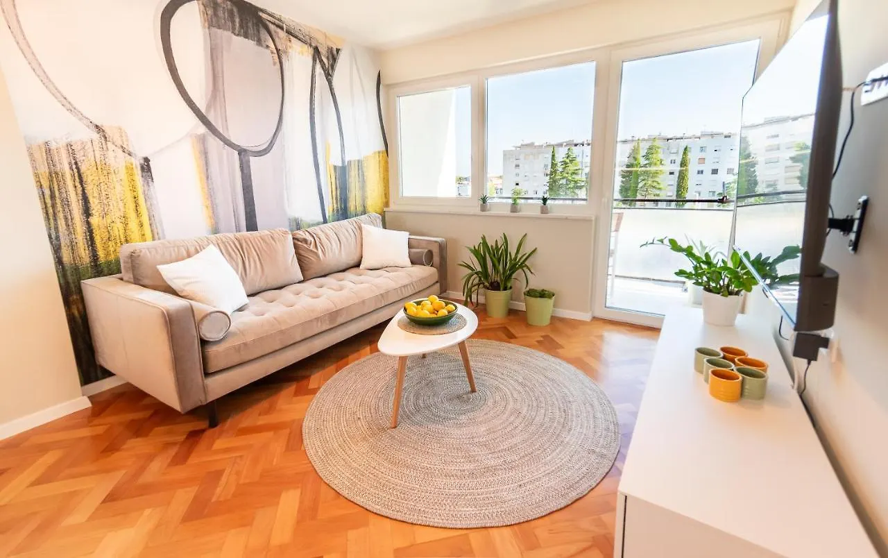 Apartment Veruda Pula 0*,  Croatia