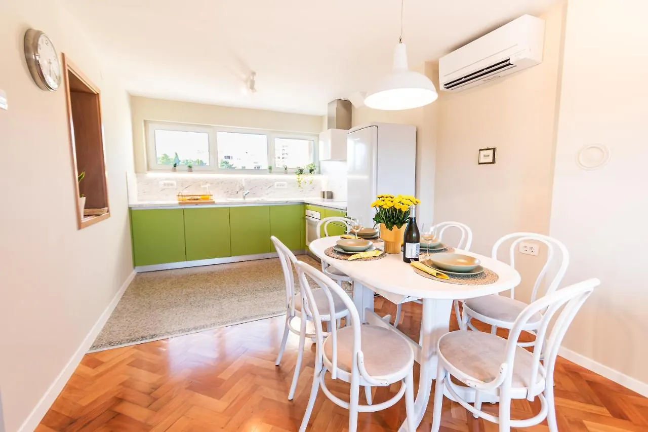 Apartment Veruda Pula